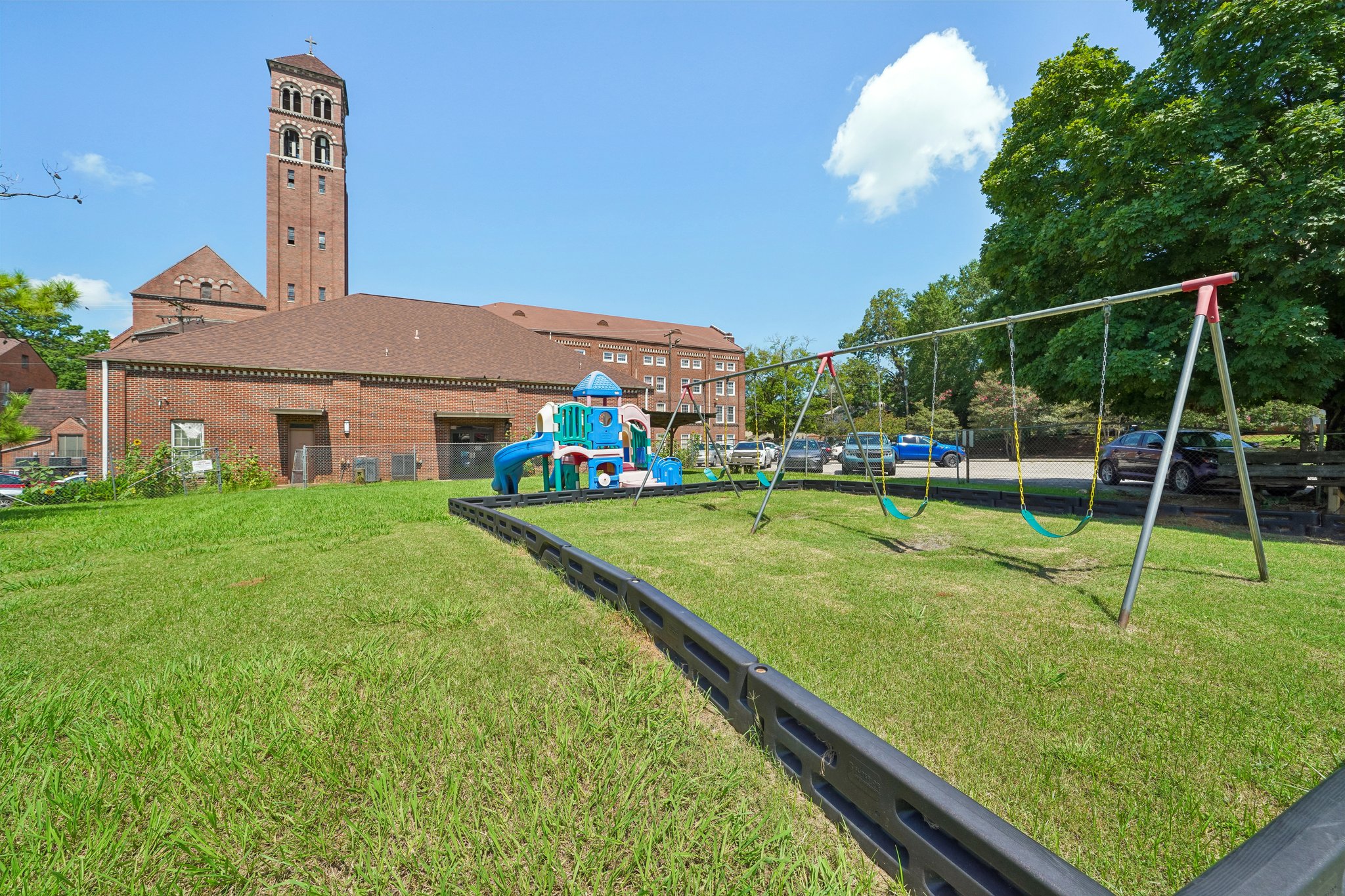 exterior view Twin Gates